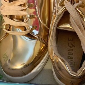 Women’s Rose Gold Fashion Sneakers